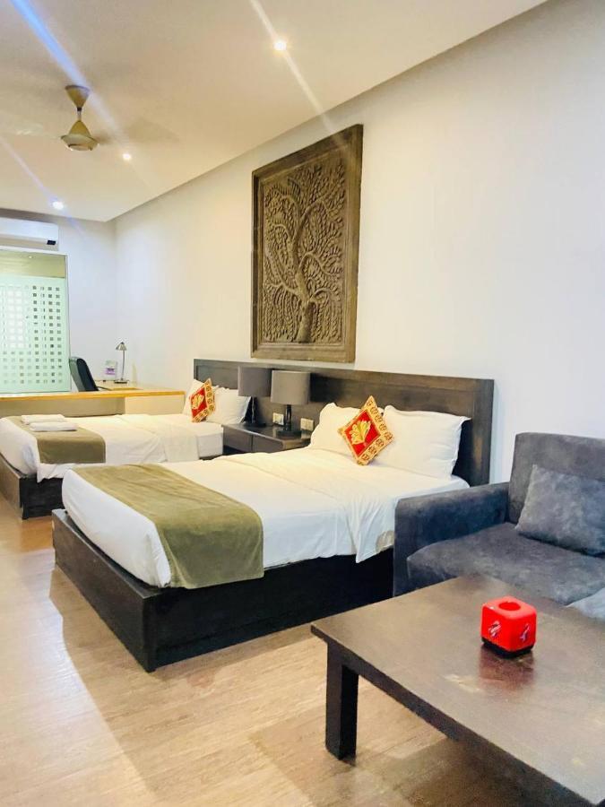 Blue Crystal Boutique Hotel 金边 外观 照片